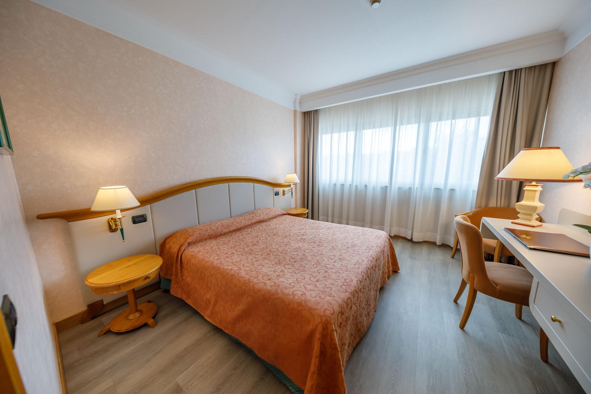 Perugia Plaza Hotel Экстерьер фото