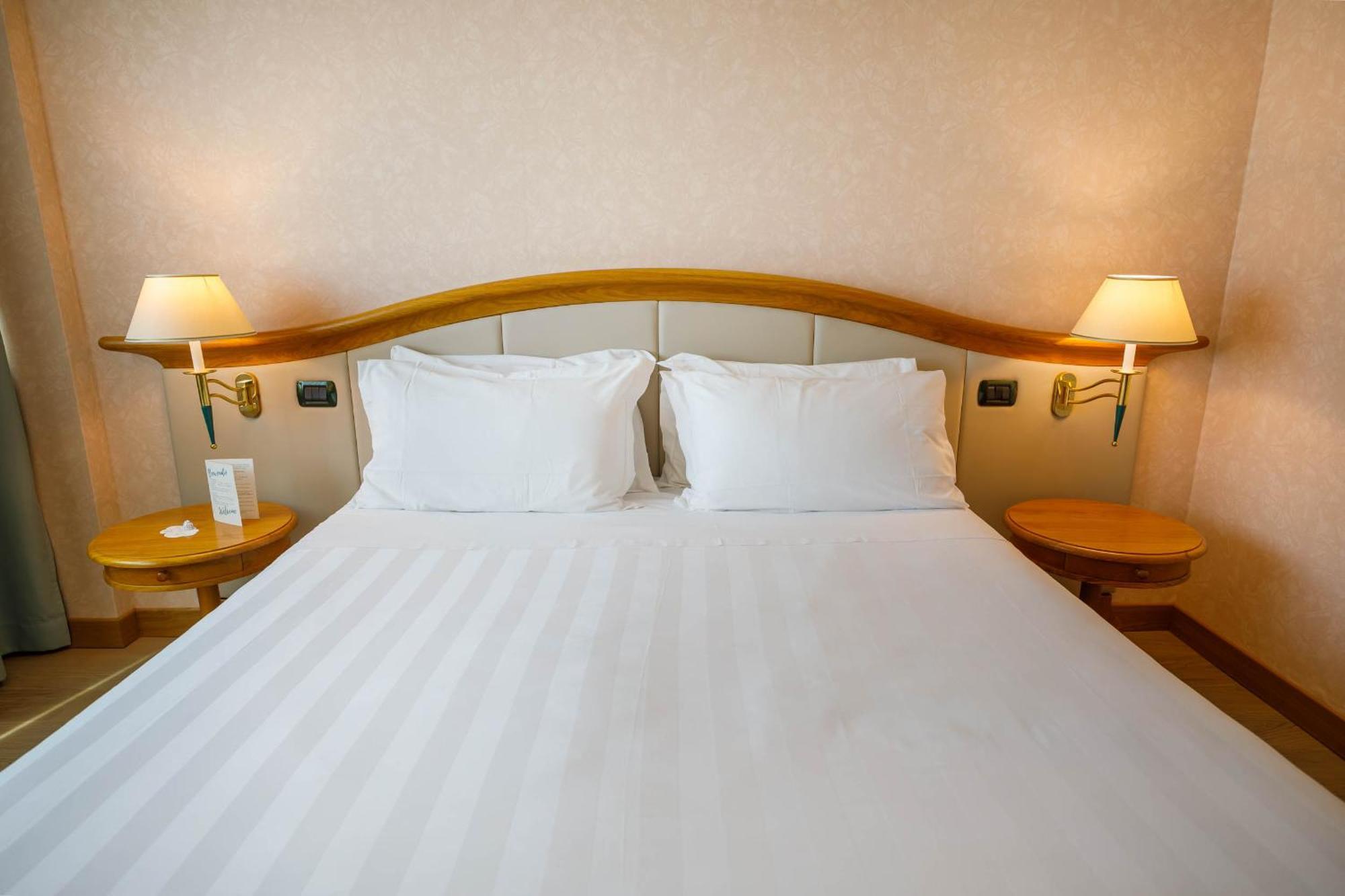 Perugia Plaza Hotel Экстерьер фото