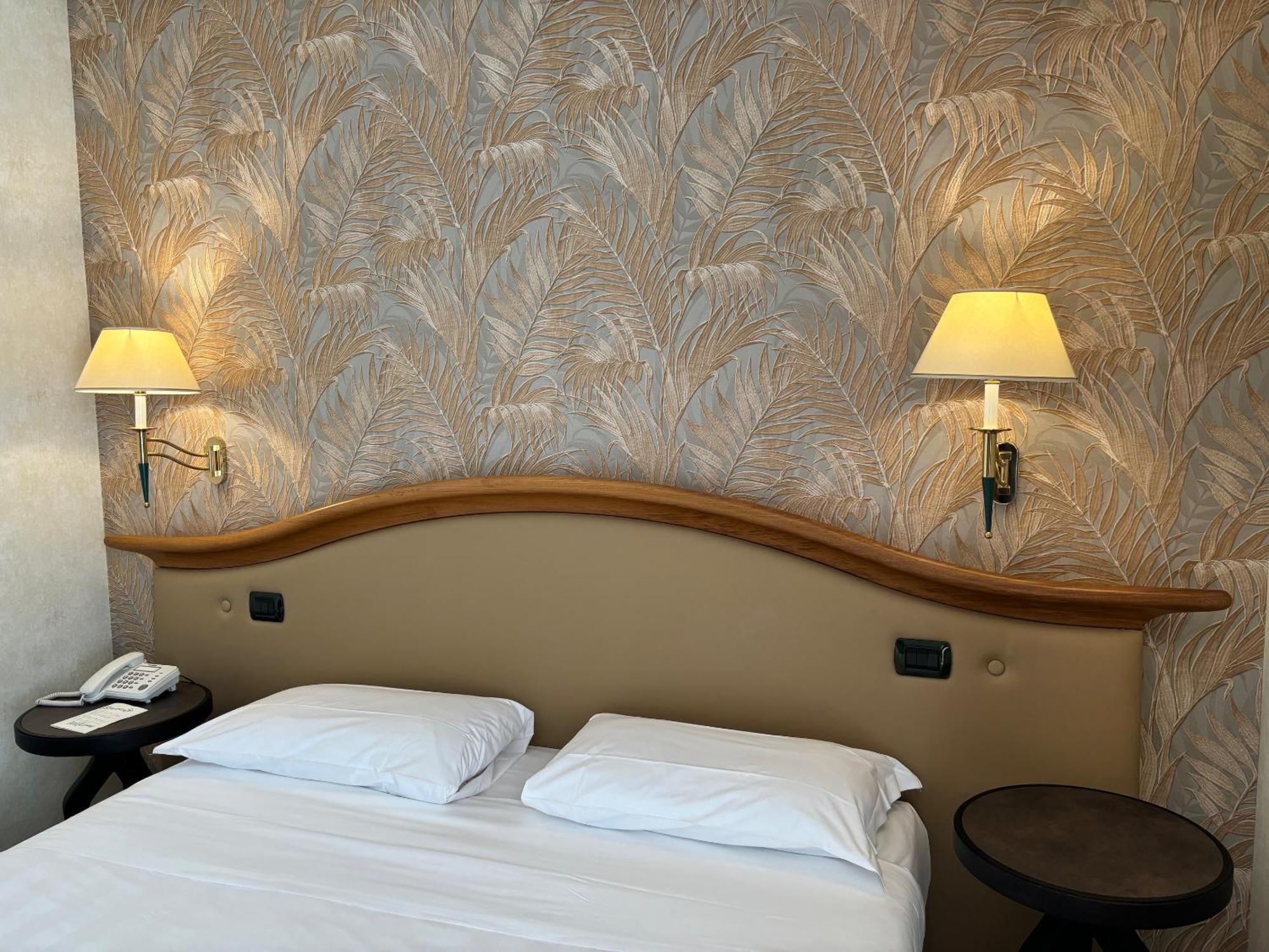 Perugia Plaza Hotel Экстерьер фото