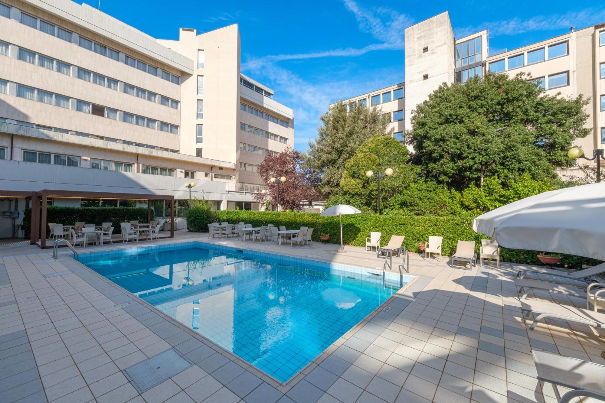 Perugia Plaza Hotel Экстерьер фото