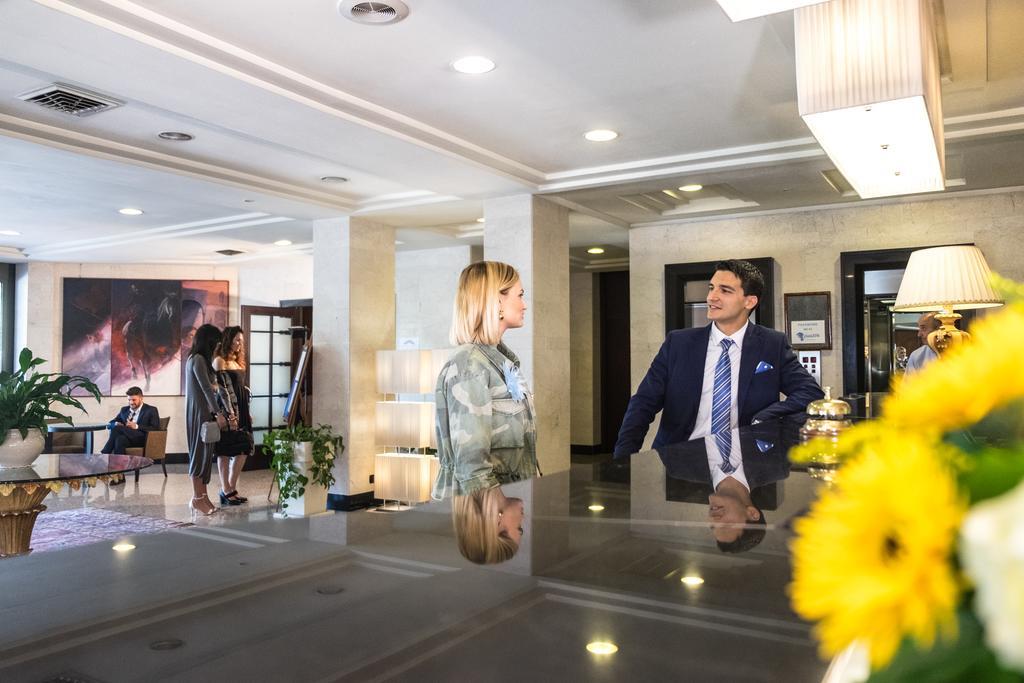 Perugia Plaza Hotel Экстерьер фото